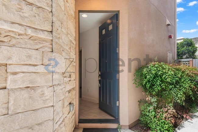 Building Photo - 2954 Worthing Common