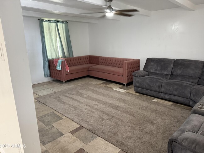 Building Photo - 5131 W Earll Dr