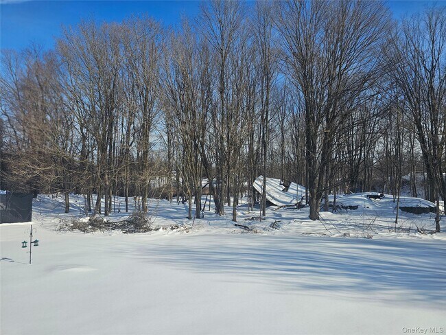 Building Photo - 3 Shadylawn Pl