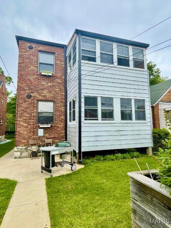 Building Photo - 6527 Devonshire Ave