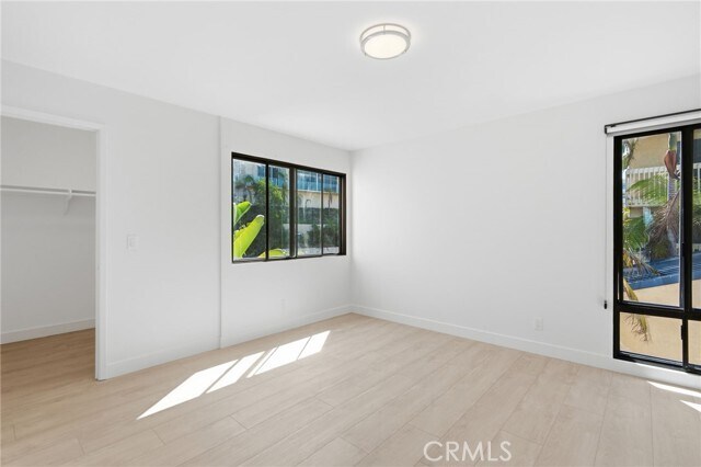 Building Photo - 7301 Vista Del Mar