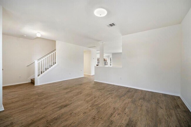 Building Photo - 11112 Chatam Berry Ln