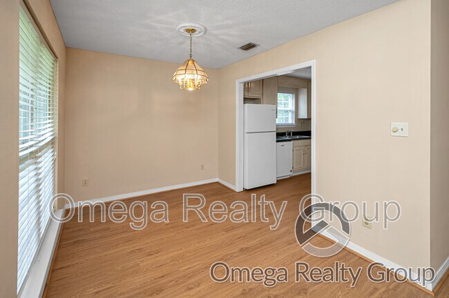 Building Photo - 4267 Springview Dr