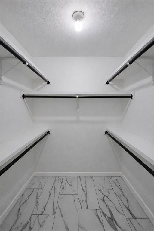 Building Photo - 6901 Shannon Dr