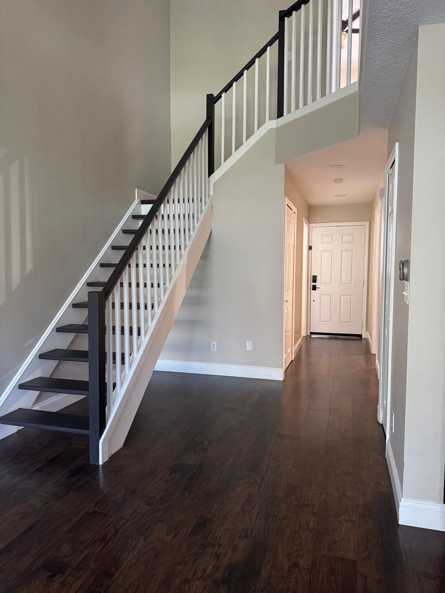 Building Photo - 12836 Woodmill Dr