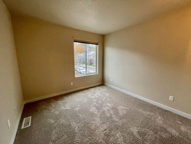 Building Photo - Privacy & Nature at Tonquin Woods: The Ultimate Villebois End-Unit