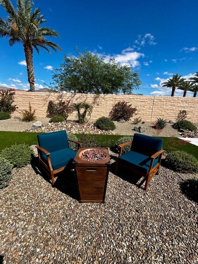 Building Photo - 43930 Arancia Way