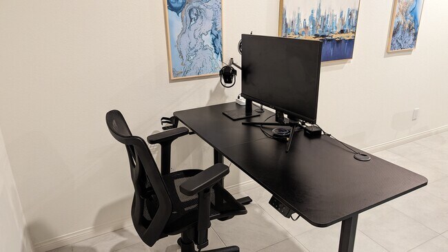 Workarea - 2605 Ercolano St