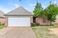 Building Photo - 8090 Bensford Ln