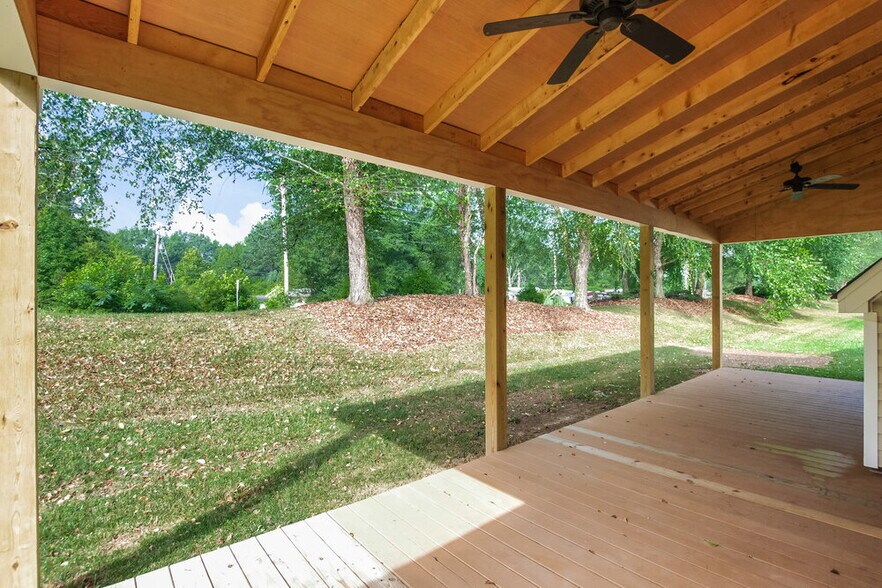 Building Photo - 1052 Enderbury Dr