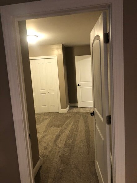 Building Photo - 292 Preston Road APT 2