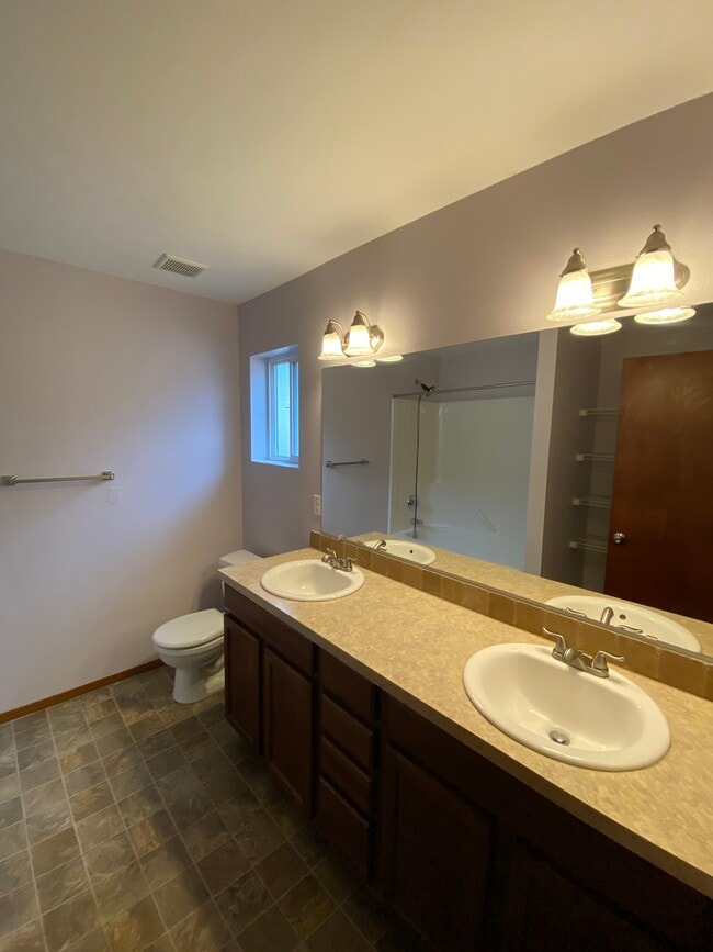 Building Photo - 12205 SE 262nd Ct