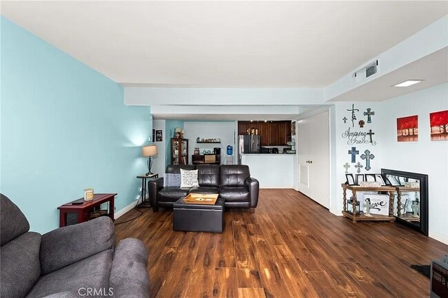 Building Photo - 1480 W Edgehill Rd