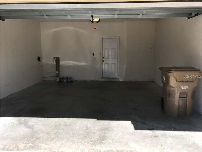 Building Photo - 7542 Red Mill Cir