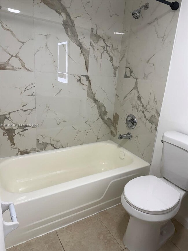 Building Photo - 7900 S Colony Cir