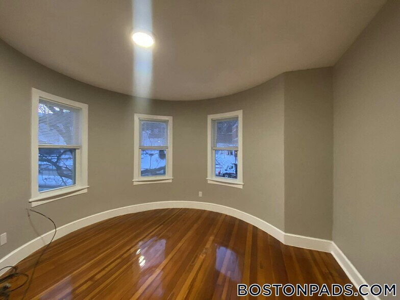 Building Photo - 1238 Blue Hill Ave