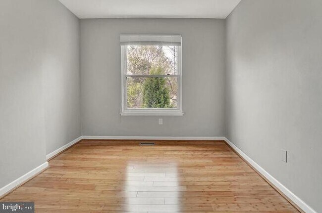 Building Photo - 94 Blueridge Ct