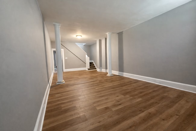 Building Photo - 3 Bedroom Home Across from Clifton Park | Central AC | Washer & Dryer