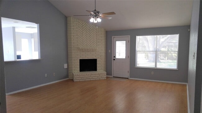 Building Photo - 3806 Pecan Cir