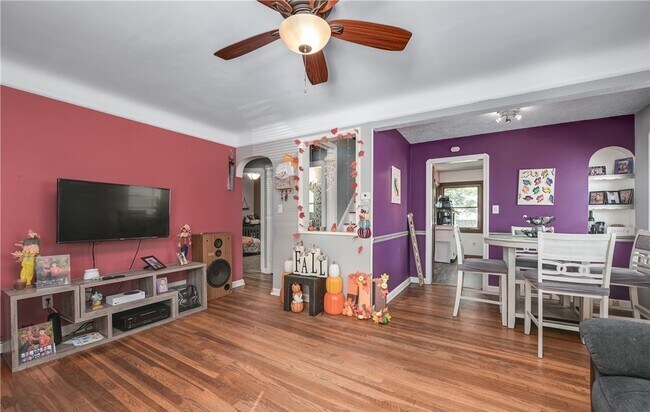 Building Photo - 13906 Sherry Ave