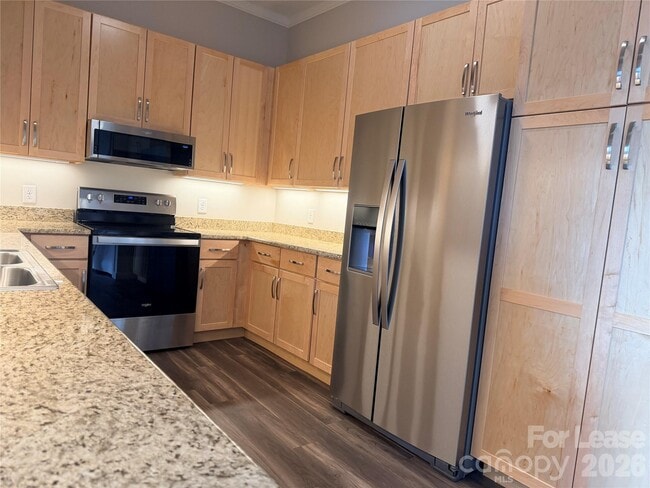 Building Photo - 201 E Innes St