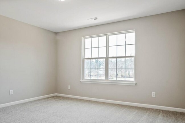 Building Photo - Modern End-Unit Townhome with Main-Level Primary Suite & Loft in Strawberry Creek