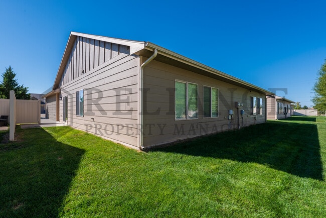 Building Photo - 3738 N Tyler Ct