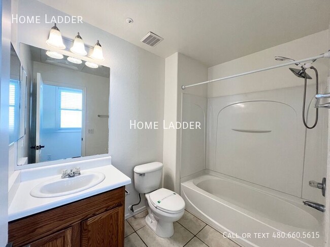 Building Photo - 1318 S Owl Dr
