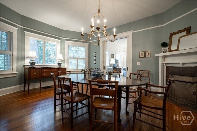 Building Photo - 290 Milledge Cir