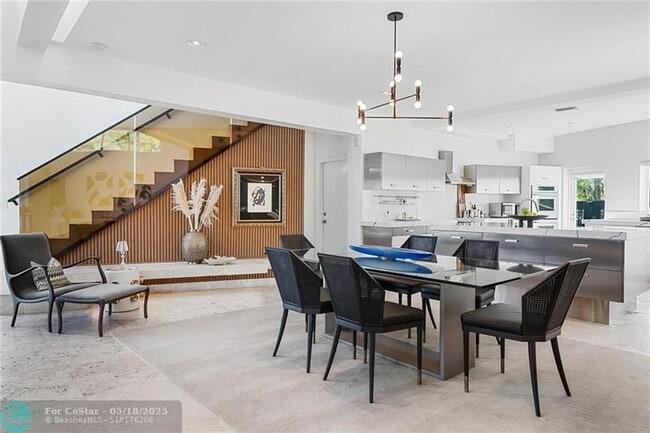 Building Photo - 2416 Bayview Dr