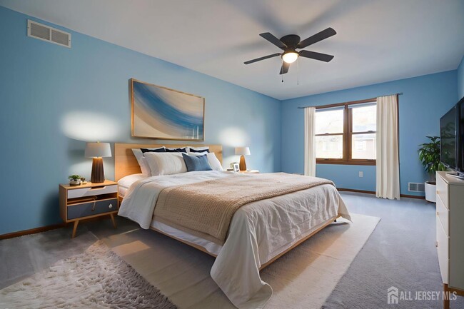 Building Photo - 11 Lenox St