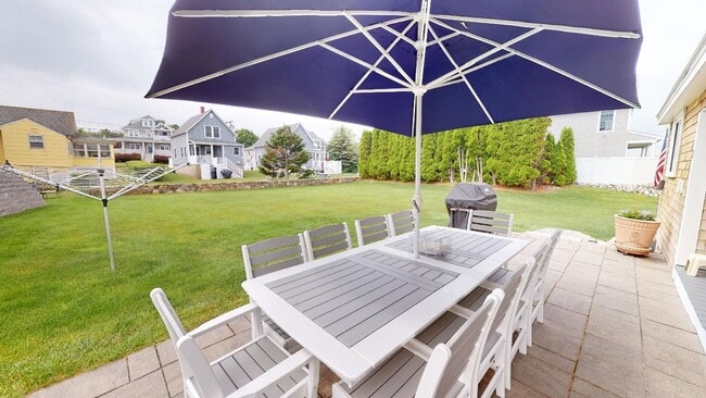 Building Photo - Winter Rental Only. Single Family Availabl...