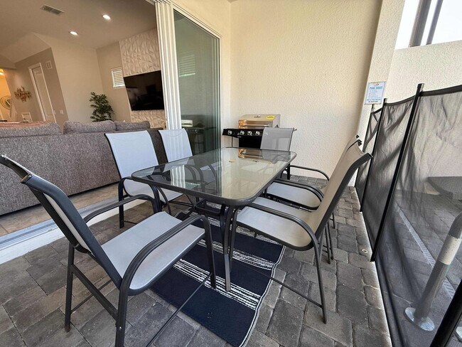 Building Photo - 224 Captiva Dr