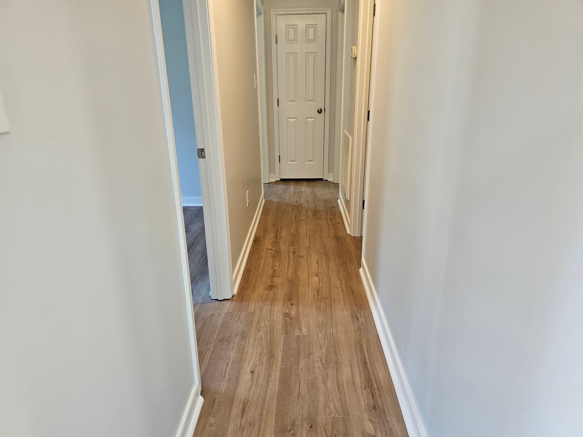 Building Photo - 3610 Woodside Ct