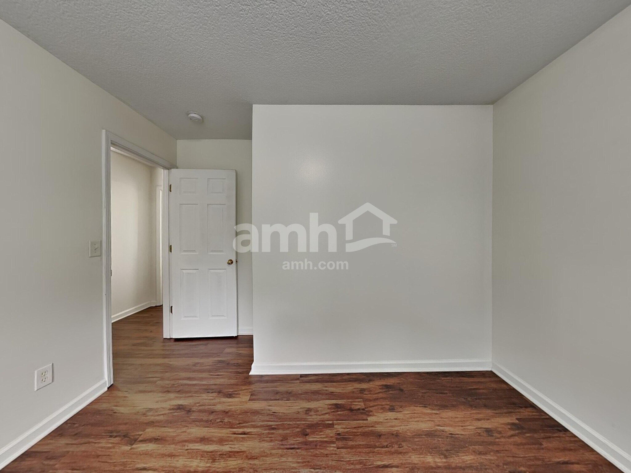 Building Photo - 211 Juniper Leaf Way