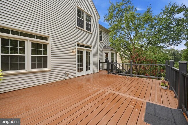 Building Photo - 10212 Winged Elm Cir