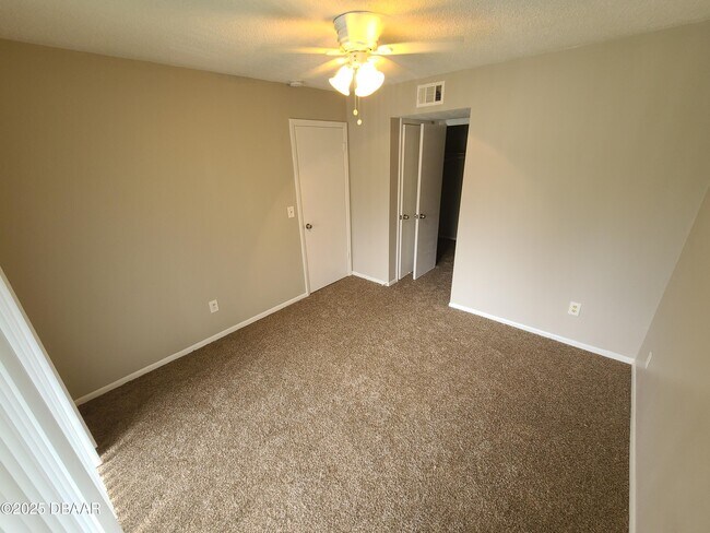 Building Photo - 1600 Big Tree Rd