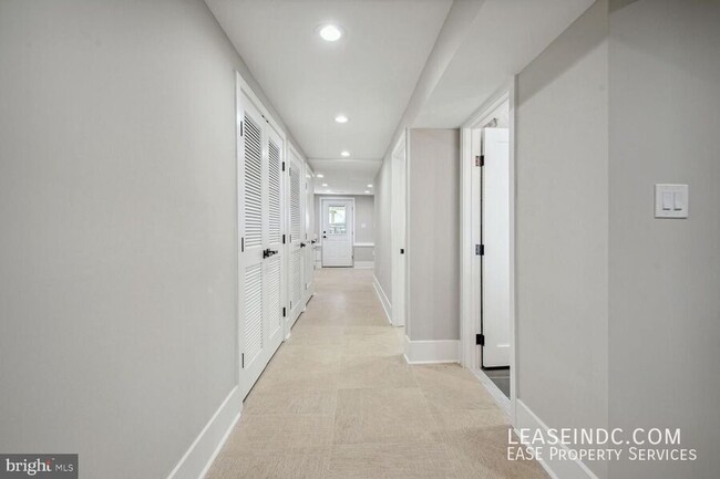 Building Photo - 4012 5th St NW