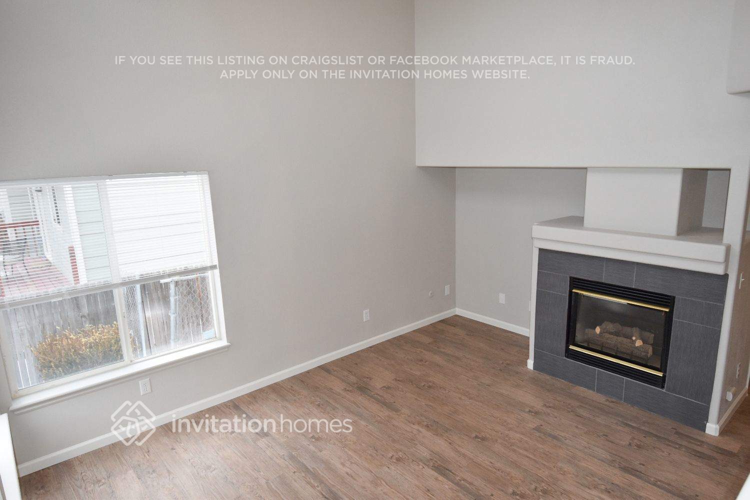 Building Photo - 8495 Bluegrass Cir