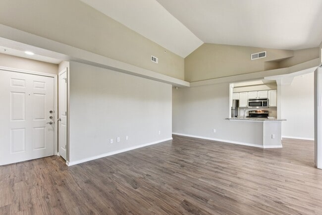 Floorplan - Waters Edge Apartment Homes