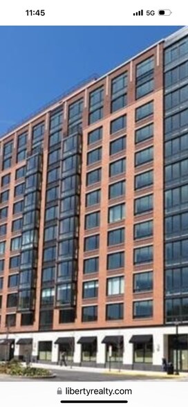 Building Photo - 1100 Maxwell Ln