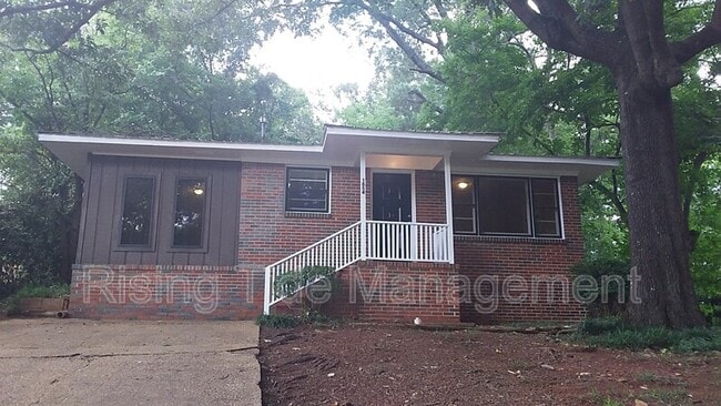 Primary Photo - 1854 Edgehill Dr