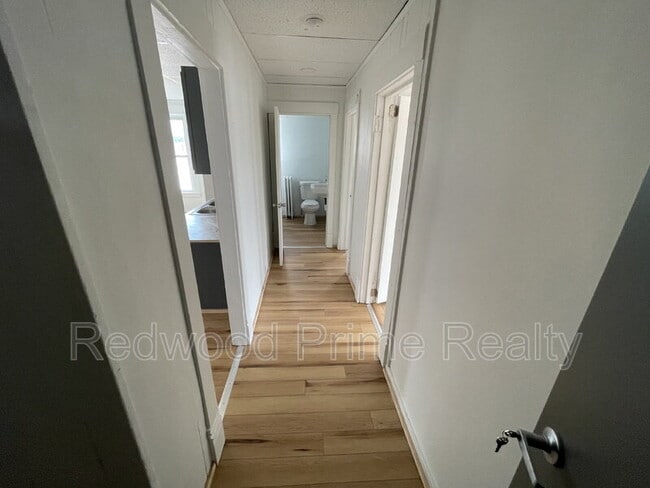 Building Photo - 2901 Maple Ave