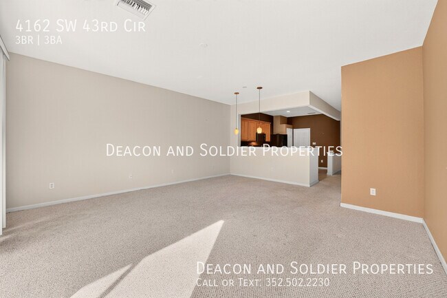 Building Photo - 4162 SW 43rd Cir