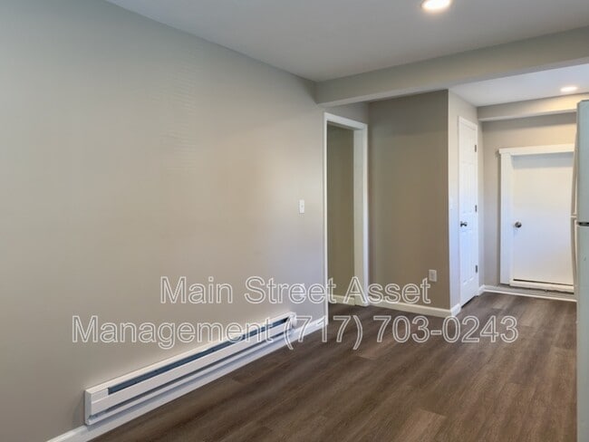 Building Photo - 30 S Wolf St