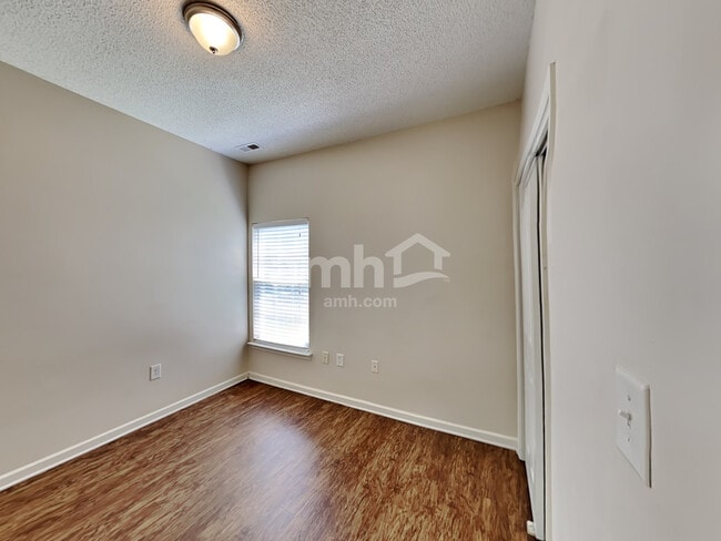Building Photo - 6829 Ayrshire Glen Pl