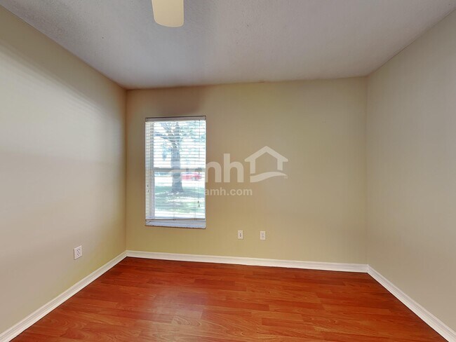 Building Photo - 2770 Spicebush Loop