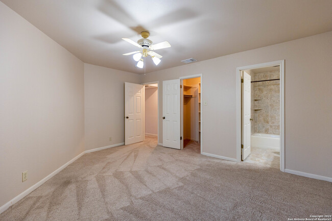 Building Photo - 14110 Vistawood-
