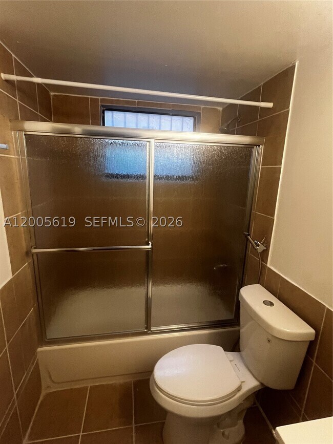 Building Photo - 2255 W 55th St