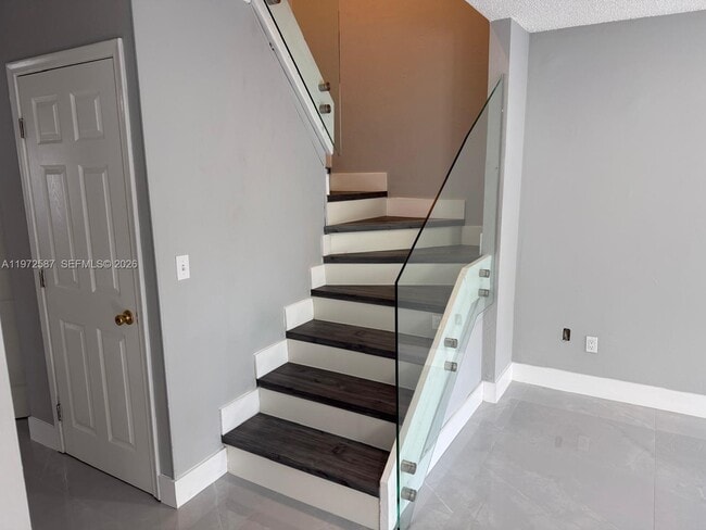 Building Photo - 2700 N 34th Ave